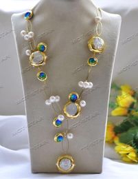 Collares colgantes Z12594 23 '' 29 mm blanco redondo Keshi chapado en oro collar de cristal de Murano azul