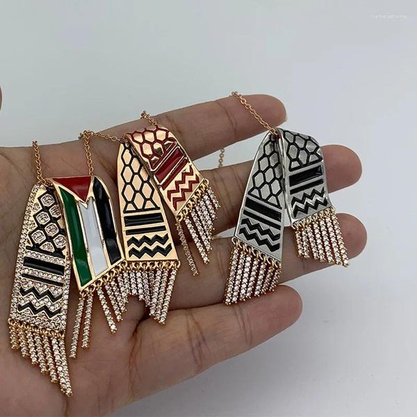 Pendentif Colliers en alliage de zinc Palestine Kufiya Forme Écharpe Chaîne pour hommes Femmes Bijoux Cadeau