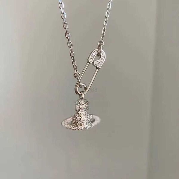 Pendentif Colliers Zircone pendentif Saturne collier femmes or modèles hommes chaîne exquis luxe planète pendentif collier mode luxe bijoux de haute qualité