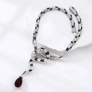 Hangende kettingen Zoca Solid 925 Puur zilver High Carbon Ruby Diamond Black Snake Necklace Designer Luxe sieraden S2452206