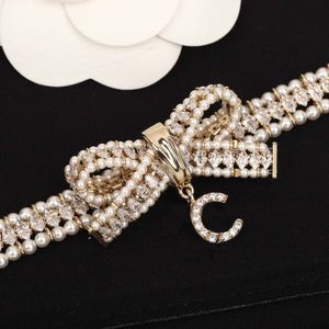 Pendentif Tiffanlies s 2023 pendentif à breloque de qualité de luxe Tiffanlies tour de cou avec diamant et perles de coquillage naturel ont un timbre de boîte Ps7579a Og54