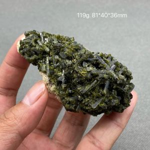 Colgantes Espécimen de piedra preciosa de cristal en bruto de turmalina verde brasileña 100% natural