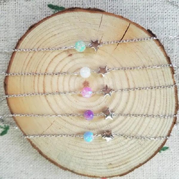 Pendants (1pc / lot) Blancs / bleu / violet synthétiques de 4 mm de perles d'opale avec collier pendentif en argent 5 mm 925 pour copain de petite amie