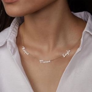 Hangers Elegante aangepaste ketting met meerdere namen Gepersonaliseerde roestvrijstalen ketting 3 naamplaatjes Hangers Kettingen Modefeestcadeau