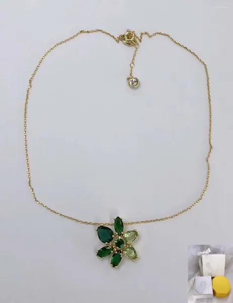 Pendentifs bijoux à la mode Gema, Style fleur verte, collier pour femmes, cadeaux exquis, livraison gratuite