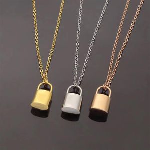 Hangers gouden slot Ketting mode verzilverd brief eenvoudig hart Titanium Valentijnsdag liefhebbers ketting sieraden bruiloft w309s