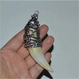 Pendentifs Mai Chuang/sculpté à la main/argent Antique incrusté dent de sanglier argent Dragon collier pendentif bijoux de mode hommes femmes Couple cadeau
