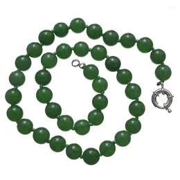 Pendants Collier de jade malais Natural Perle ronde verte 10 mm bijoux bricolages Perles pour le cadeau de fête des femmes