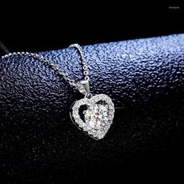 Pendentifs Pendentif pour femmes 1ct Moissanite diamant collier S925 en argent Sterling en forme de coeur clavicule chaîne bijoux accessoires