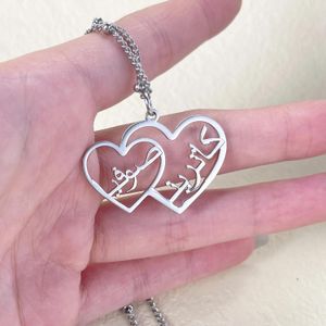 Colgantes Personalice dos corazones Collar con nombre árabe Colgante chapado en oro de 18 quilates Talla profunda Personalizado Nombres dobles Regalo de joyería para mujeres