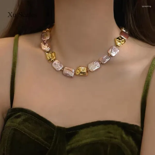 Pendentifs Carré Collier de perles d'eau douce naturelle de forme irrégulière rempli d'or 14 carats conçu par la minorité bijoux baroques de haute qualité