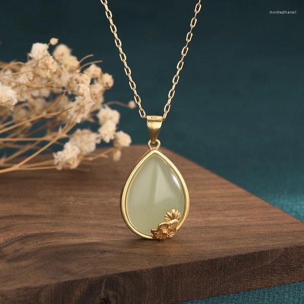 Colgantes estilo elegante un collar con colgante de Jade loto agua en forma de gota regalo para mujeres joyería de lujo al por mayor