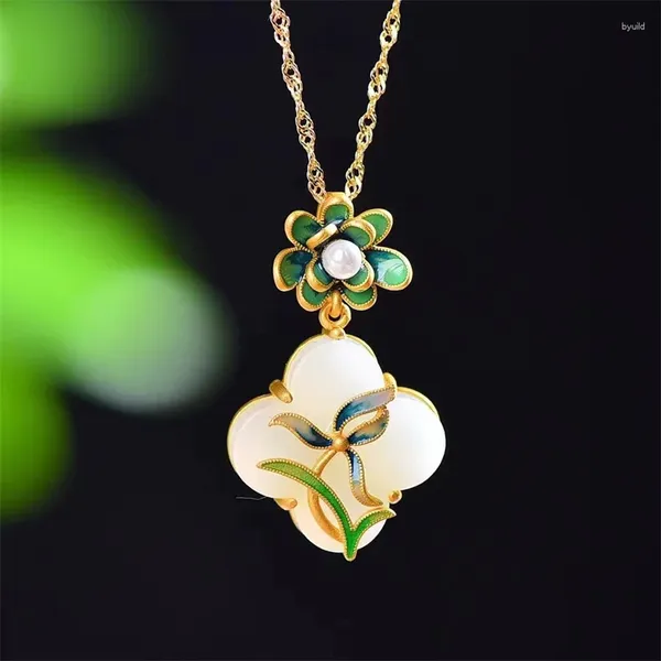 Pendants Pendants Collier pendentif de trèfle de fleur de jade de qualité supérieure