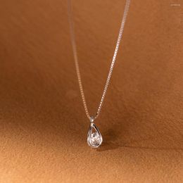 Pendants Toyoosky S925 Collier de gouttelettes en diamant incrusté en argent sterling avec design d'insigne et bijoux de cou élégant pour la fête des femmes