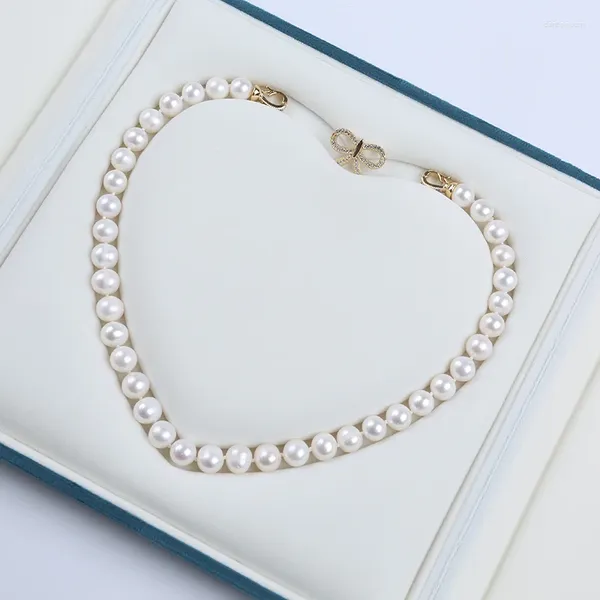 Colgantes Venta al por mayor Diseño de lujo 9-10 mm Patata blanca natural Collar de perlas de agua dulce reales a la venta