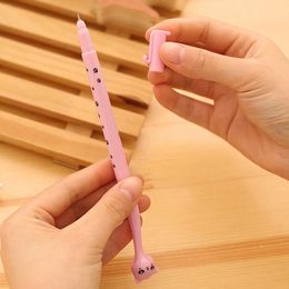 Stylos 60pcs / lot mignon carton gel gel stylo kawaii papeterie stylos cancane matériau de l'escolaire