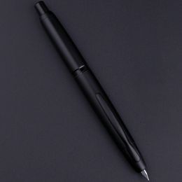 Pennen NIEUWE MAJOHN A1 Druk op Fountain Pen intrekbare extra fijne penpunt 0,4 mm metalen matzwarte inktpen met converter voor schrijven