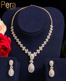 Pera Elegant Dubai Women Pear Drop Jewelry Ensembles Bridal Cumbic Zirconia Pendant Collier et boucles d'oreilles Set pour un cadeau de mariage J221 C1818547471