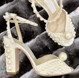 Perfect Evening Sabine Sandalias Zapatos Flat White Satin Pumps con All-Over Pearl Adorno Romántico Elegante Boda Vestido de noviaSandalias de noche