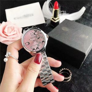 Cadeau parfait The Women's Quartz Couple Internet Célébrité Casual Watch Designer Watchs Watch es
