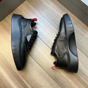 Parfait Blanc Noir Lifestyle Marche Chaussures De Skateboard À Rayures Macro Re-Nylon Cuir Brossé Confort Homme Appartements Décontractés En Plein Air Avec Boîte