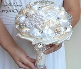 PerfectLifeoh Ivory Blanc Bridal Wedding Bouquet de Mariage Pearls Bridesmaid Bouquets Artificial Wedding Bouquet Crystal X072624597319534