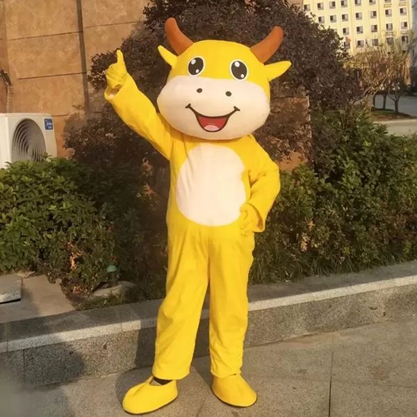 Rendimiento Lovely Yellow Cow Mascot Disfraces Halloween Fancy Party Dress Personaje de dibujos animados Carnival Navidad Pascua Publicidad Fiesta de cumpleaños Traje Traje