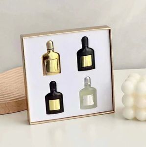 perfume para mujeres hombres juegos de regalo 10ml 4 piezas negro orquídea gris vetiver dorado púrpura botella terciopelo orquídea parfum olor duradero aroma de flores fragancia 4in1 kit