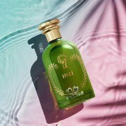 Parfumgeurtuin 1921 Hortus Sanitatis neutraal parfum envy me rush spray EDP houtachtige noten de nieuwste smaak langdurige geur