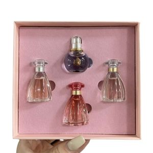 parfums parfums pour femmesNew Wave * échantillon de parfum ensemble de quatre pièces Light Charm femmes 4.5ml moderne princesse charme parfum Blooms parfum q