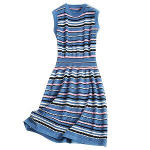 Misschien ben je blauw zwart gestreept gebreide mouwloze imperium Sarafan tank o nek mini jurk zomer elegante sexy bodycon d1067 210529