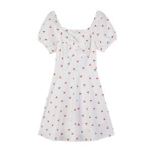 PEUT-ÊTRE U Femmes Cerise Imprimer Blanc Slash Cou À Manches Courtes Une Ligne Mini Robe D'été Plage Femme Manches Bouffantes D1906 210529