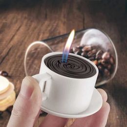 Personalità Tazza di Caffè Accendino Antivento Ricaricabile Butano Senza Gas Accendisigari Collezione Domestica Creativa Accendino Giocattolo Divertente