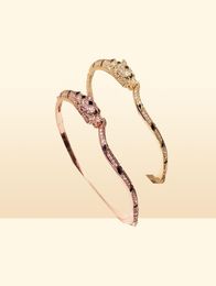 Personnalité Dominering Bracelet Leopard Women039 Bracelet Material Copper Materif