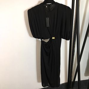 Personnalité robes longues femmes robe de luxe INS Style robe de soirée bouton d'or concepteur jupes longues marque robe vêtements