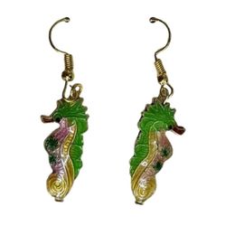 Boucles d'oreilles à breloques en forme d'hippocampe en émail cloisonné personnalisé, vente en gros, bijoux d'animaux de mer, artisanat traditionnel, accessoires d'oreille, cadeau pour femmes, 10 paires/lot