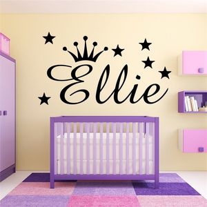 Corona personalizada nombre personalizado pegatinas de pared para habitaciones de niños decoración pegatina nombre de bebé en la pared murales de vinilo 220607