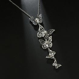 Gepersonaliseerde Crystal Butterfly Ketting Goud Zilver Hallow Trui Ketting Ketting Voor Meisjes Mode Vrouwen Kettingen Dieren Charm Sieraden