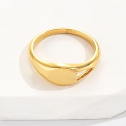 Anillo chapado en oro de acero inoxidable delicado personalizado, acabado pulido alto, anillo en blanco, joyería de moda ovalada
