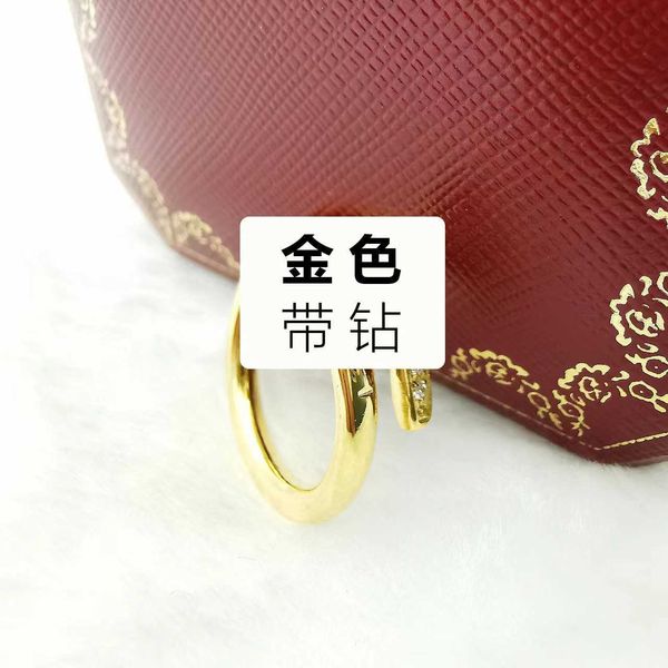 Anneau de style clous de conception personnalisé mode anneau de clous de style rouge avec or rose en or avec chariot anneaux originaux
