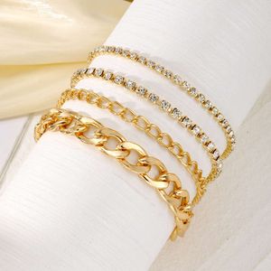 Gepersonaliseerde mode gestapelde slijtage metalen ketting met diamantarmbandset van 4 gouden armbanden, uniek en