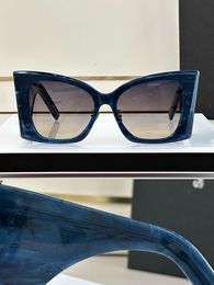 Lunettes de soleil de mode personnalisées lunettes surdimensionnées lentilles papillon cadre imprimé léopard texture premium lunettes de soleil polarisées street beat avec boîte