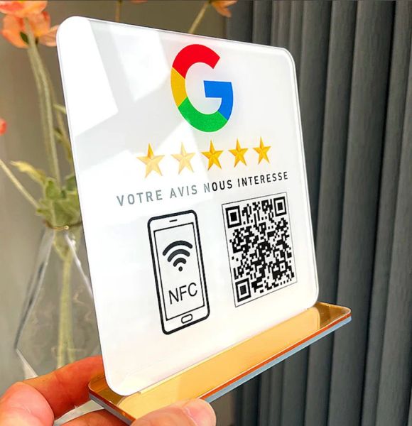 Signe de revue Google personnalisée Code de numérisation NFC Code de médias sociaux acrylique Plaques de révision Google avec décorations de magasin de base du stand