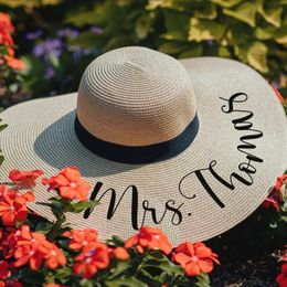 Chapeau de soleil souple pour lune de miel personnalisé, chapeaux de plage personnalisés pour mariée, tribu, demoiselle d'honneur, monogramme de mariée, 240309