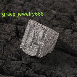 Gepersonaliseerde Iced Out initiële nummer dikke ring bling aangepaste letter naam ring voor vrouwen mannen sieraden