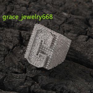 Numéro initial Iced personnalisé Anneau gros bling Bling Personnalisé Nom Nom Anneau pour femmes Bijoux des hommes