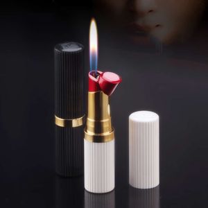Gepersonaliseerde lippenstift open vlam lichtere draagbare olie lichtere lippenstiftmodel lichter met deksel