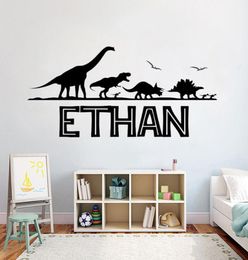 Calcomanía de pared personalizada con nombre, pegatinas de dinosaurios de Parque Jurásico para decoración de dormitorio de niños, póster artístico de moda 4657038