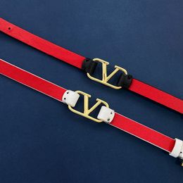 Gepersonaliseerde nieuwe Vv brief hanger kleurrijke Lederen Armband Punk Hip Hop armbanden Designer Sieraden M02001