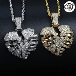 Personalizado Real 18K Oro Bling Diamante Roto Corazón Hueco Para Hombre Collar Colgante Iced Out Cubic Zirconia Amantes Hip Hop Joyería 185x